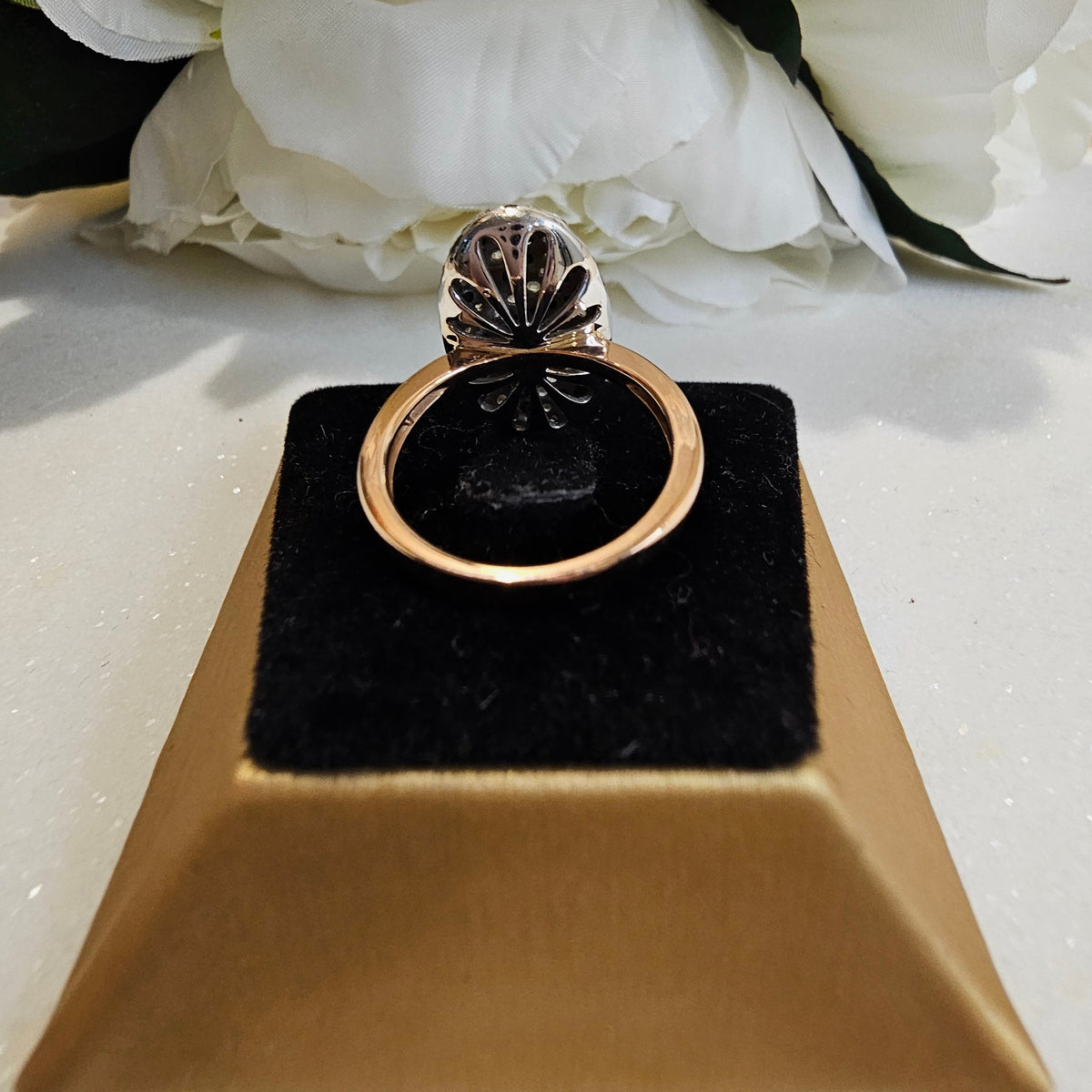 Black Diamond and Diamond Rose / White Gold Ring