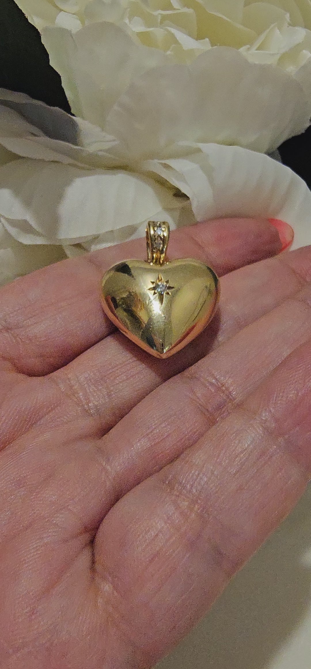9ct Yellow Gold Heart Shaped Diamond Enhancer Pendant