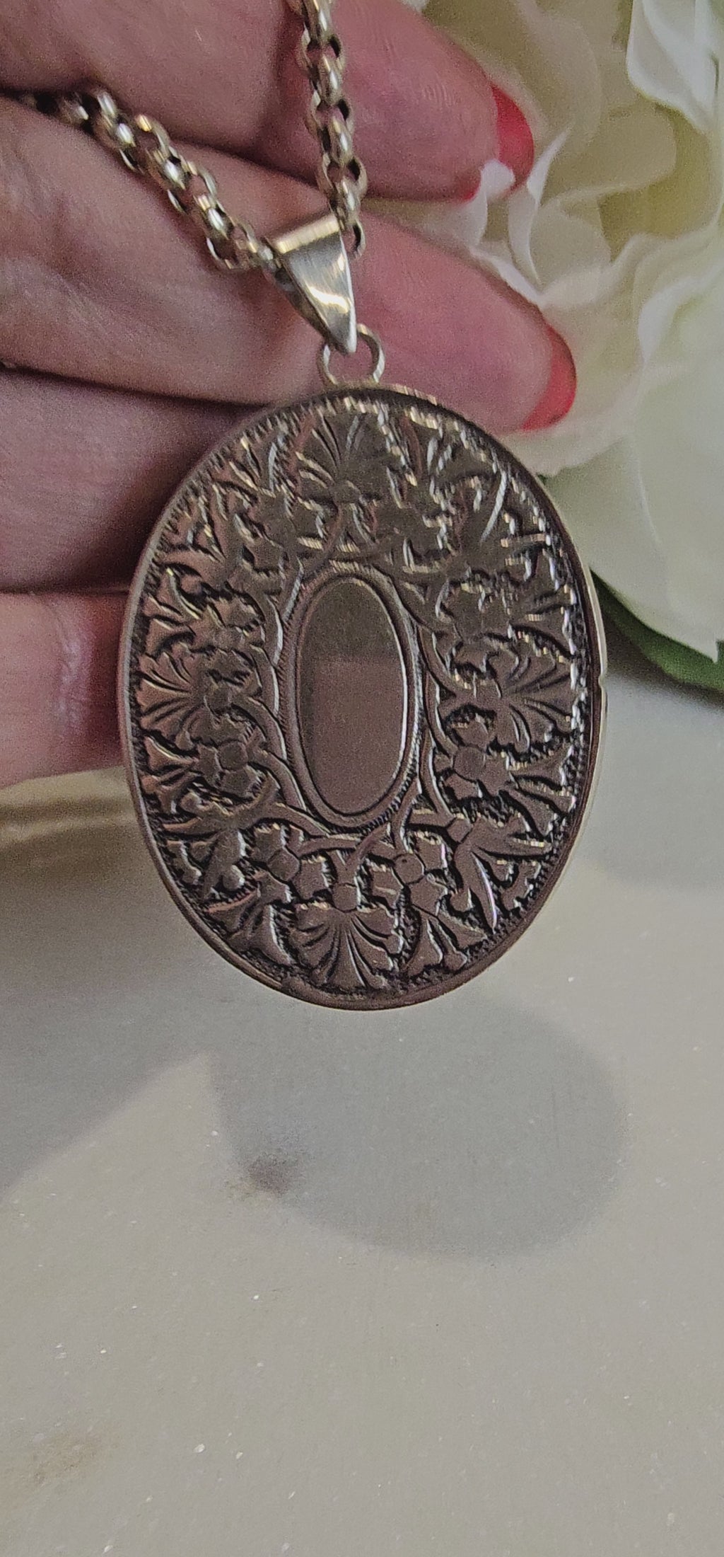 Beautifully Engraved Sterling Silver Photo Locket