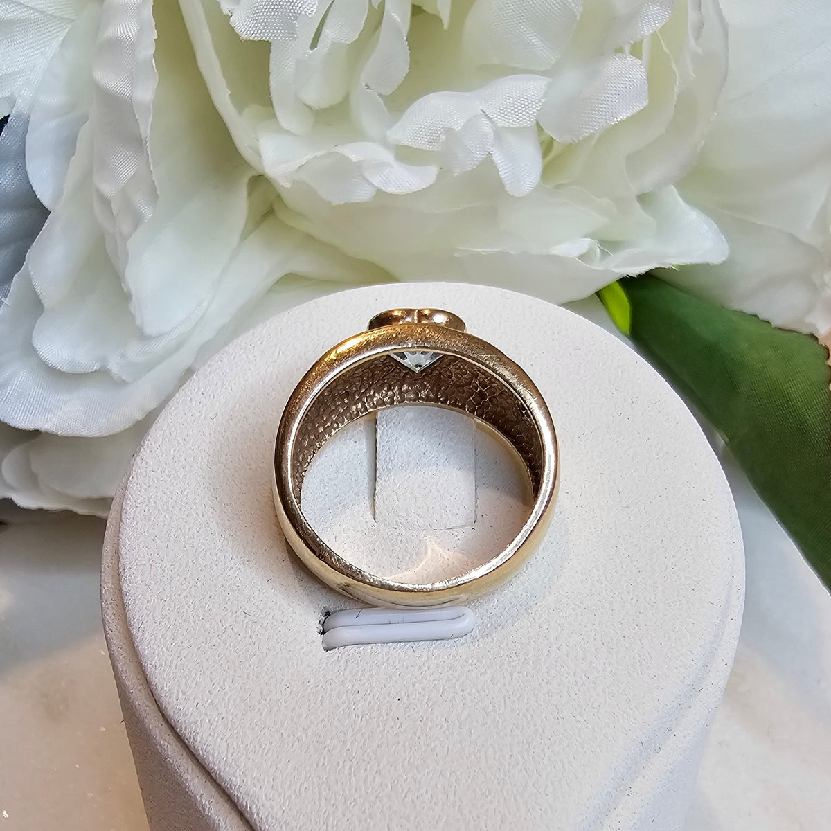 9ct Blue Topaz Heart Dome Ring